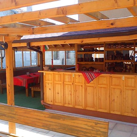 קברנה Guest House Nash Dom מראה חיצוני תמונה