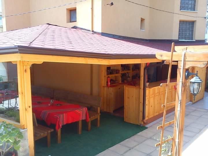 קברנה Guest House Nash Dom מראה חיצוני תמונה