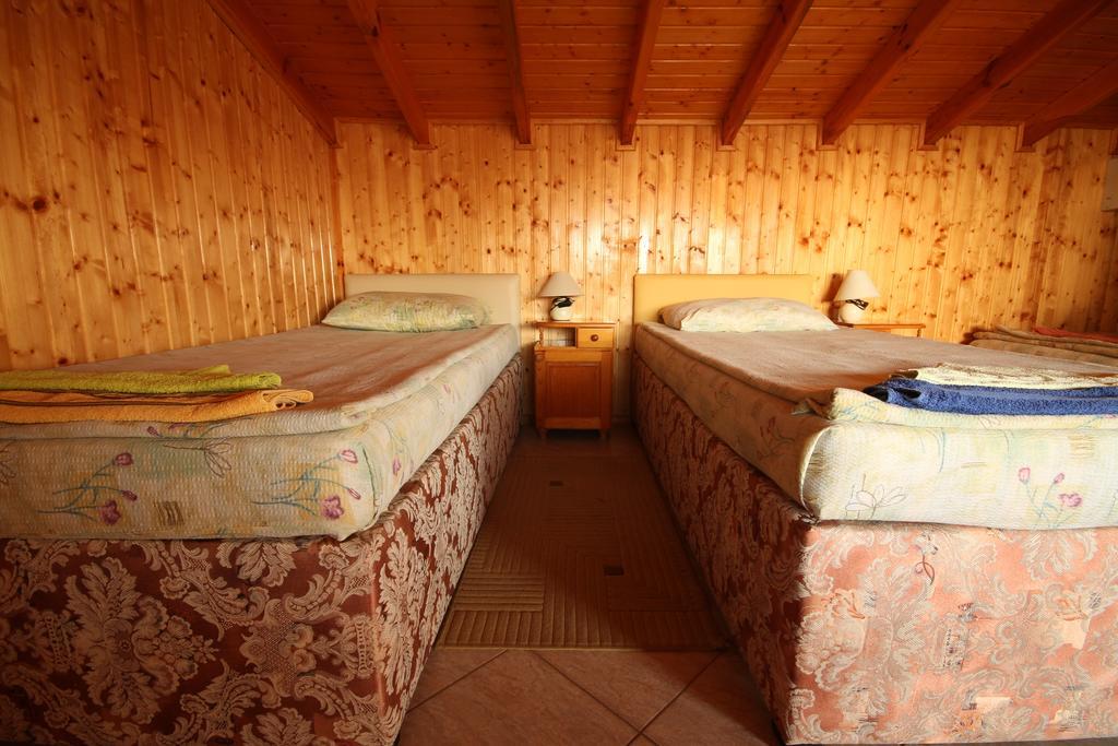 קברנה Guest House Nash Dom מראה חיצוני תמונה