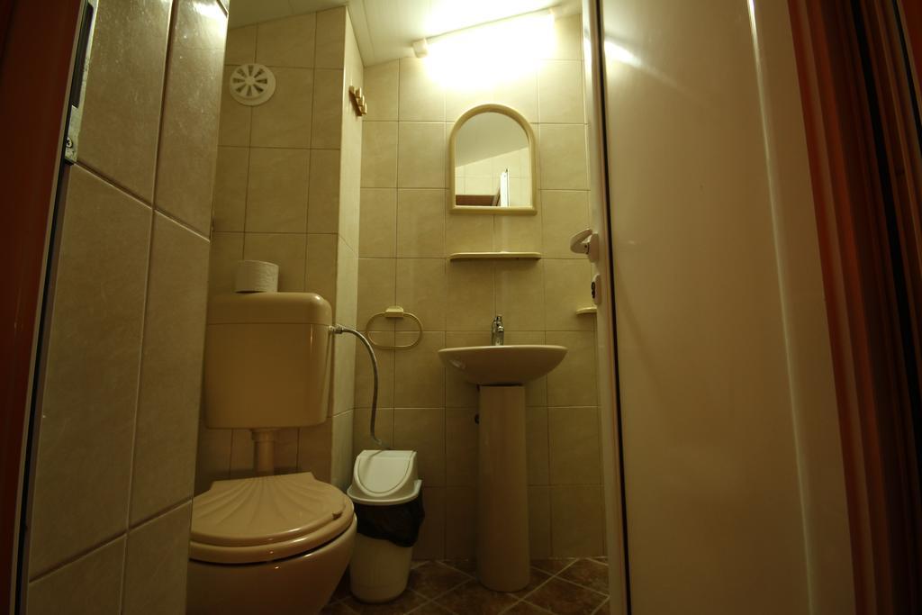 קברנה Guest House Nash Dom מראה חיצוני תמונה